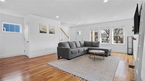 137 Graystone St, Warwick, RI 02886 photo 6