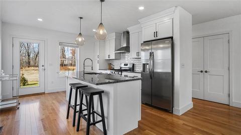 137 Graystone St, Warwick, RI 02886 photo 11