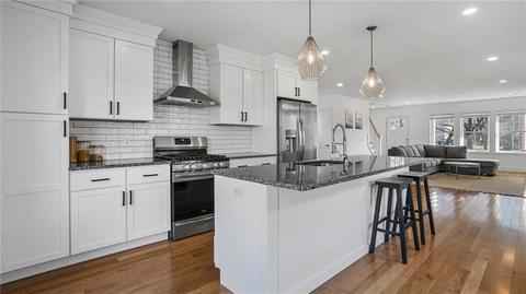 137 Graystone St, Warwick, RI 02886 photo 9