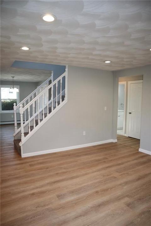 100 Marian Ln, Woonsocket, RI 02895 photo 7