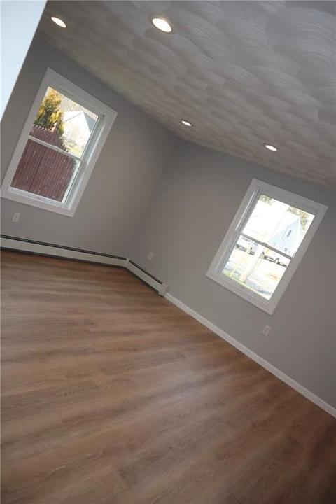 100 Marian Ln, Woonsocket, RI 02895 photo 8