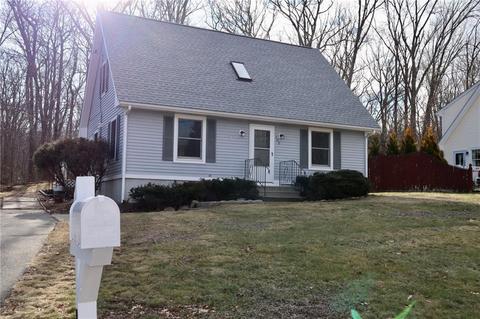 100 Marian Ln, Woonsocket, RI 02895 photo 2