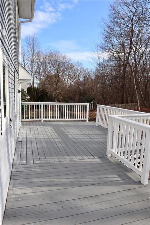 100 Marian Ln, Woonsocket, RI 02895 photo 15