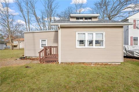 11 Pinehurst Ave, Warwick, RI 02889 photo 3