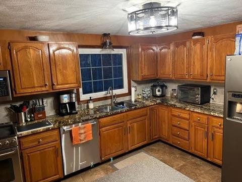 612 Central St, Burrillville, RI 02830 photo 10