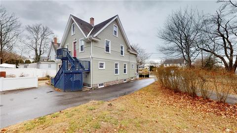66 Beach St, Westerly, RI 02891 photo 3