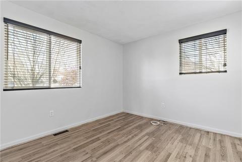 37 Carrs Ln, Warwick, RI 02886 photo 12