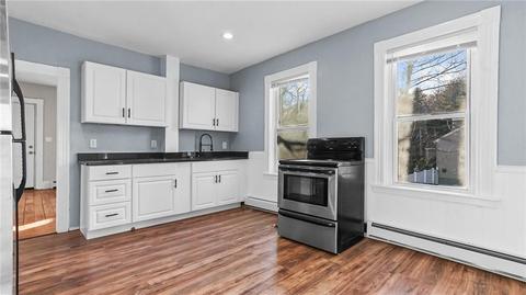 205 Chapel St, Woonsocket, RI 02895 photo 5