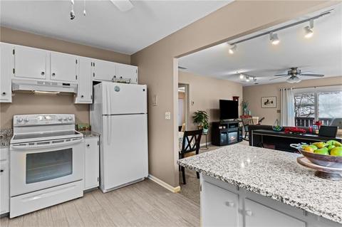 533 Quisset Ct, Warwick, RI 02886 photo 11