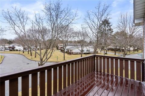 513 Roundhill Ct, Warwick, RI 02886 photo 17