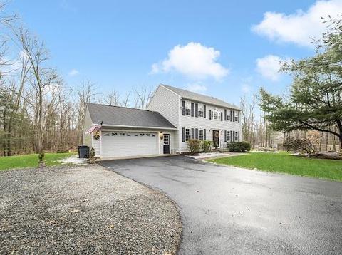 593 Gardner Rd, Exeter, RI 02822 photo 2