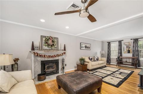 593 Gardner Rd, Exeter, RI 02822 photo 8