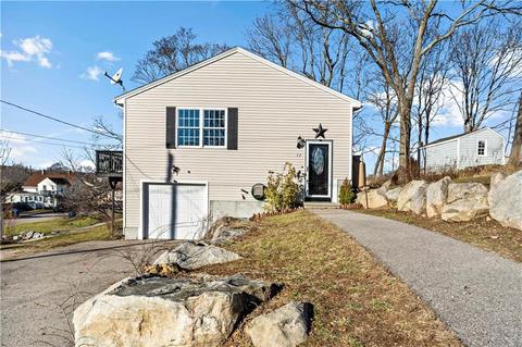 13 Cobblestone Ln, Westerly, RI 02891 photo 1
