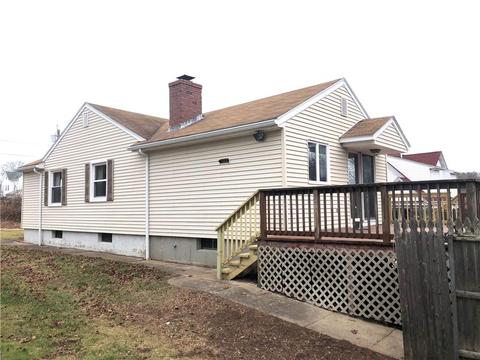 4 Harrison Ave, Westerly, RI 02891 photo 3