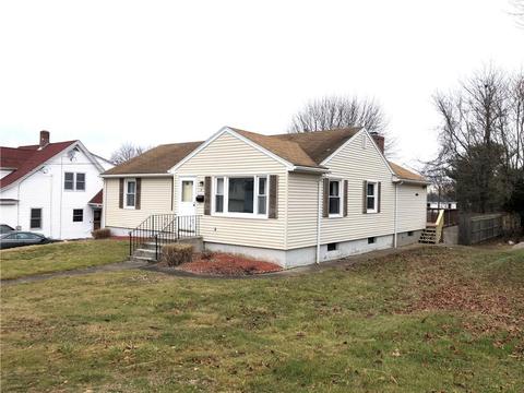 4 Harrison Ave, Westerly, RI 02891 photo 1