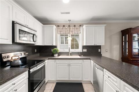3 Greig Ct, Coventry, RI 02816 photo 6