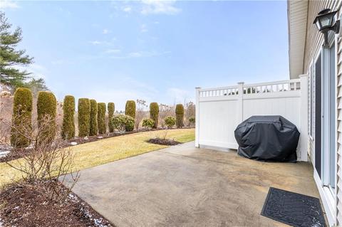 3 Greig Ct, Coventry, RI 02816 photo 5