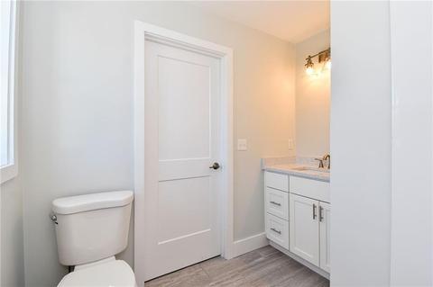 111 Graystone St, Warwick, RI 02886 photo 20