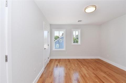 111 Graystone St, Warwick, RI 02886 photo 17