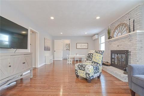 25 Long Ln, Warren, RI 02885 photo 14