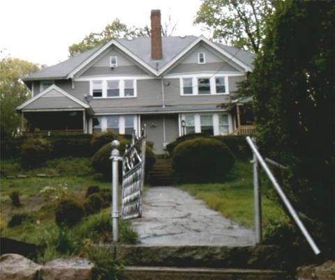 335 Blackstone St, Woonsocket, RI 02895 photo 1