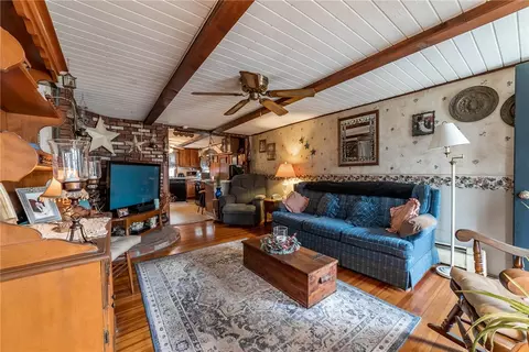 9 Junction St, Warwick, RI 02889 photo 6