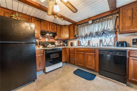 9 Junction St, Warwick, RI 02889 photo 8