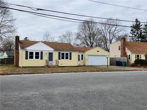 461 Buttonwoods Ave, Warwick, RI 02886 photo 1