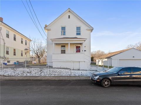 40 Angelico St, Johnston, RI 02919