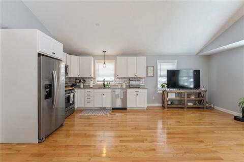 259 Cottage St, Woonsocket, RI 02895 photo 7