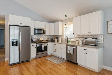 259 Cottage St, Woonsocket, RI 02895 photo 10