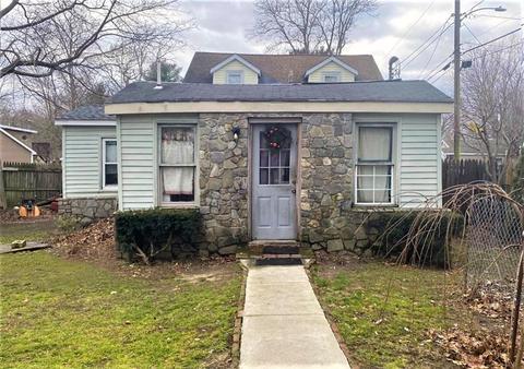 43 Junction St, Warwick, RI 02889 photo 1