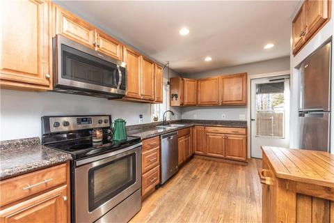 14 Lambert St, Coventry, RI 02816 photo 5