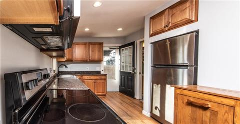 14 Lambert St, Coventry, RI 02816 photo 6