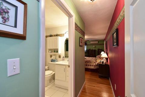 9 Levesque St, Warwick, RI 02886 photo 20