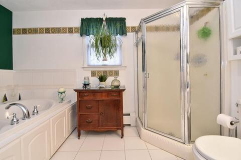 9 Levesque St, Warwick, RI 02886 photo 28