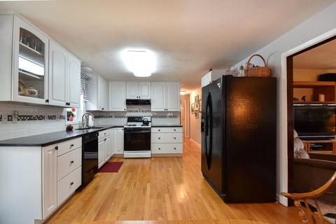 9 Levesque St, Warwick, RI 02886 photo 15