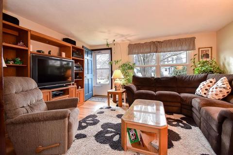 9 Levesque St, Warwick, RI 02886 photo 6