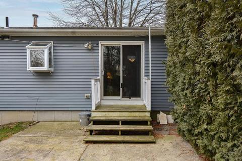 9 Levesque St, Warwick, RI 02886 photo 35