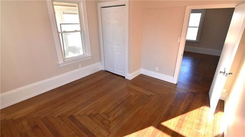18 Louise St, Woonsocket, RI 02895 photo 9