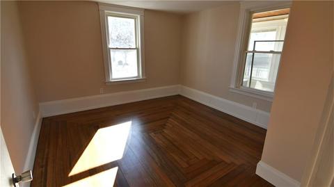 18 Louise St, Woonsocket, RI 02895 photo 11