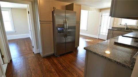 18 Louise St, Woonsocket, RI 02895 photo 6