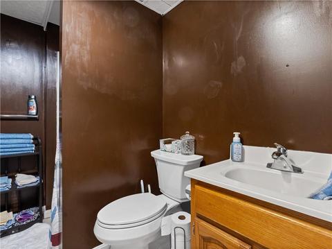 150 Keeley Ave, Warwick, RI 02886 photo 17