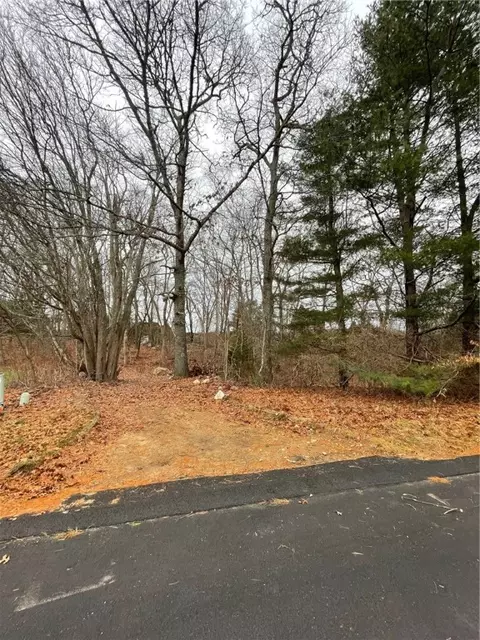 30 Piezzo Dr, Westerly, RI 02891 photo 4
