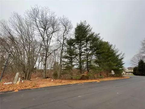 30 Piezzo Dr, Westerly, RI 02891 photo 3