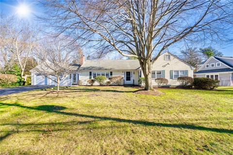 30 Adams Point Rd, Barrington, RI 02806 photo 1