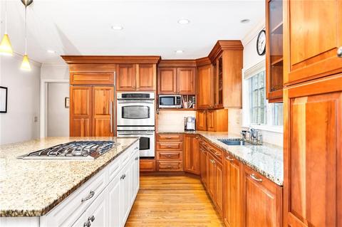 30 Adams Point Rd, Barrington, RI 02806 photo 6