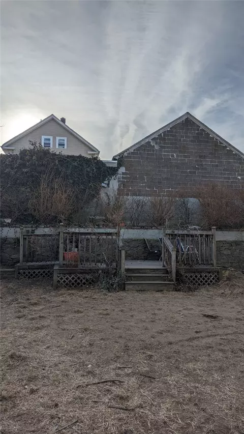 700 Pine St, Central Falls, RI 02863 photo 15