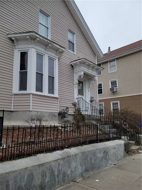 700 Pine St, Central Falls, RI 02863 photo 4