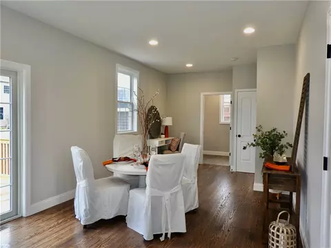 514 Louise St, Woonsocket, RI 02895 photo 5
